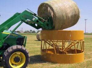 closed-bottom-hay-max-feeder-04
