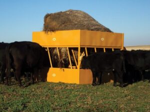 square-hay-max-feeder-03