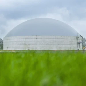 dubbellaags-biogaskap-op-betonsilo-1-1536x1536